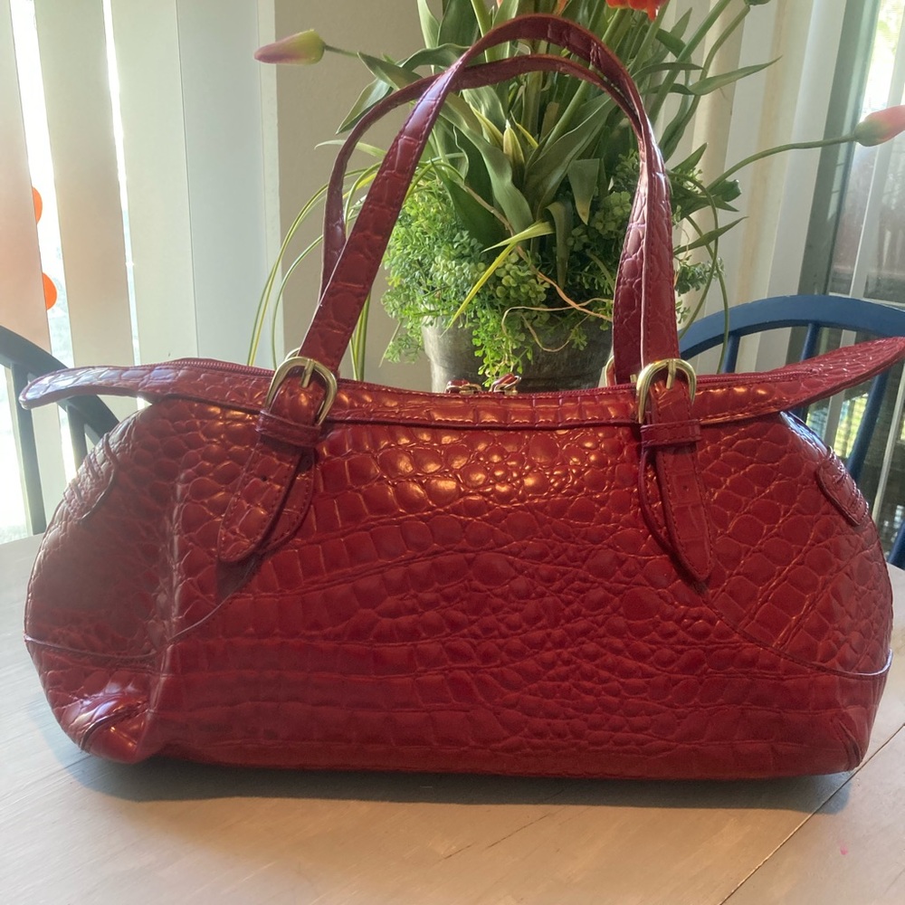 Elegant Red Tianni Crocodile-Embossed Women's Bag - Picture 9 of 12